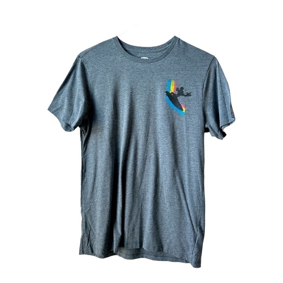 OLD NAVY x DISNEY Gray Mickey Mouse Surfing Short Sleeve Shirt Size M - Picture 1 of 6